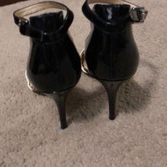 NWOB Marc Fisher Open Toe Shoes size 8 1/2 - Picture 3 of 4